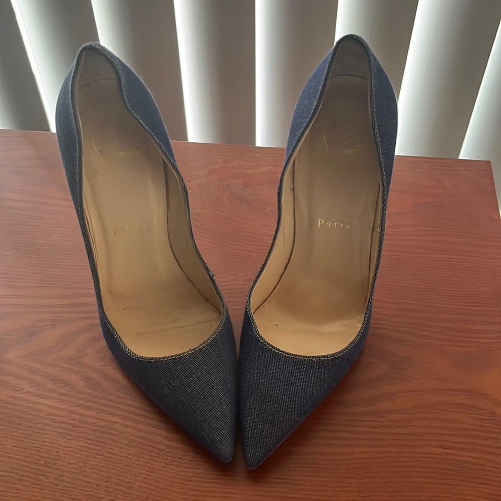 Denim So Kate with white heel. Perfect for summer